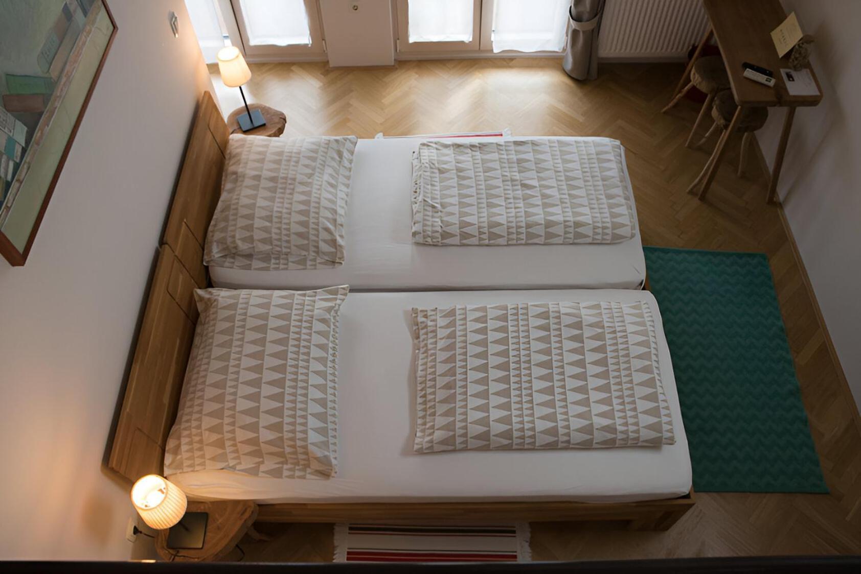 Bed & Breakfast Dvorec Petrovce Exterior photo